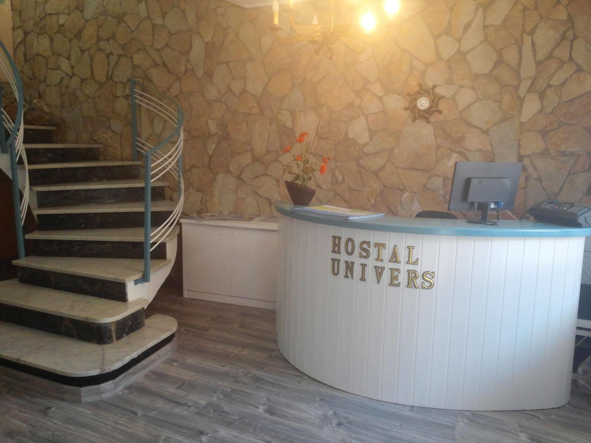 Hostal Univers Calella Exterior foto